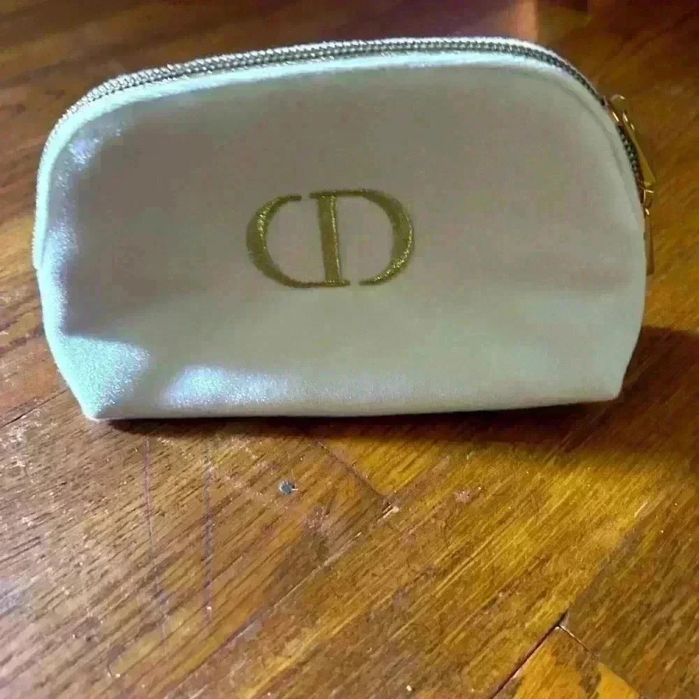 Christian Dior Cream Velvet Make Up Bag!